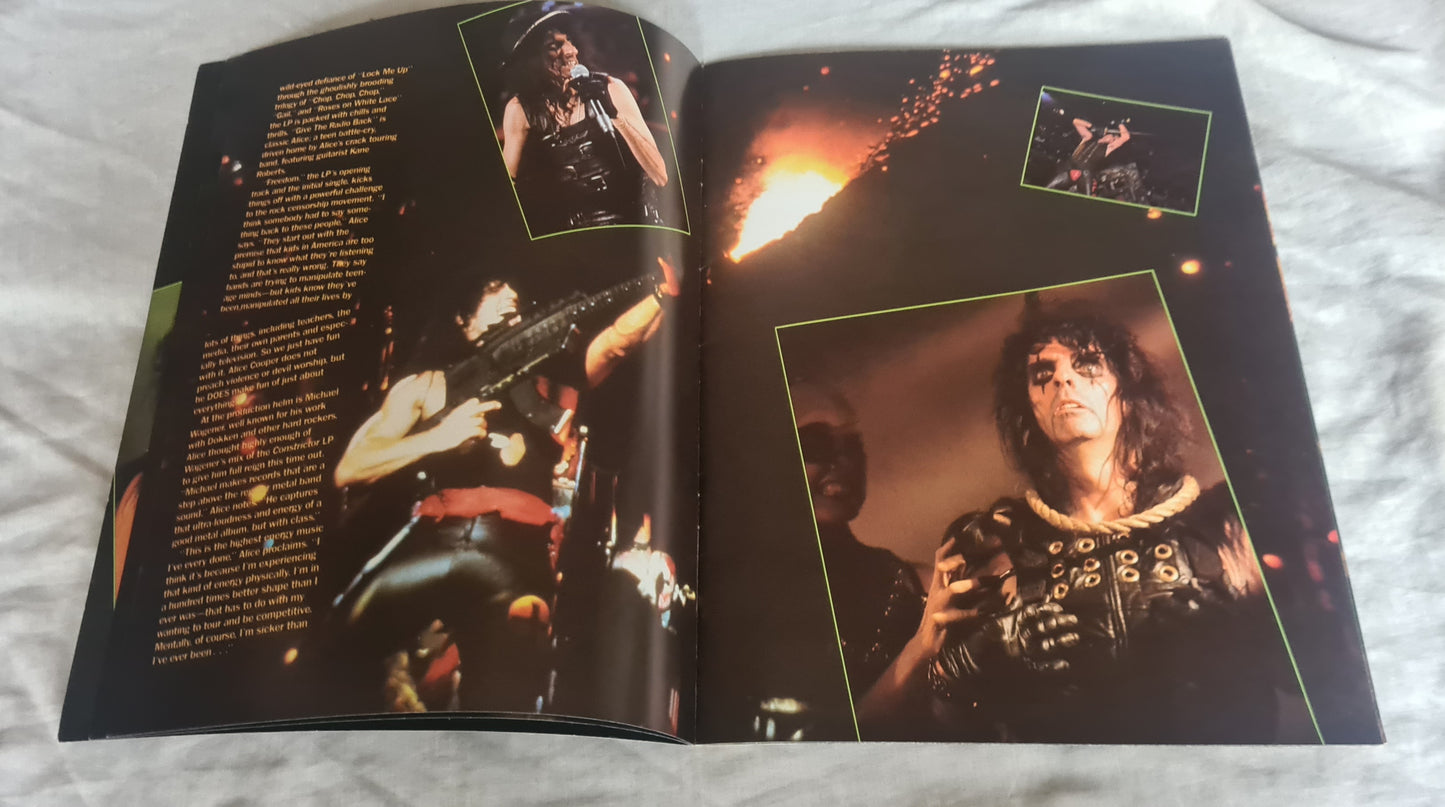 ALICE COOPER- 1987 RAISE YOUR FIST AND YELL TOUR - TOUR BOOK- PROGRAM
