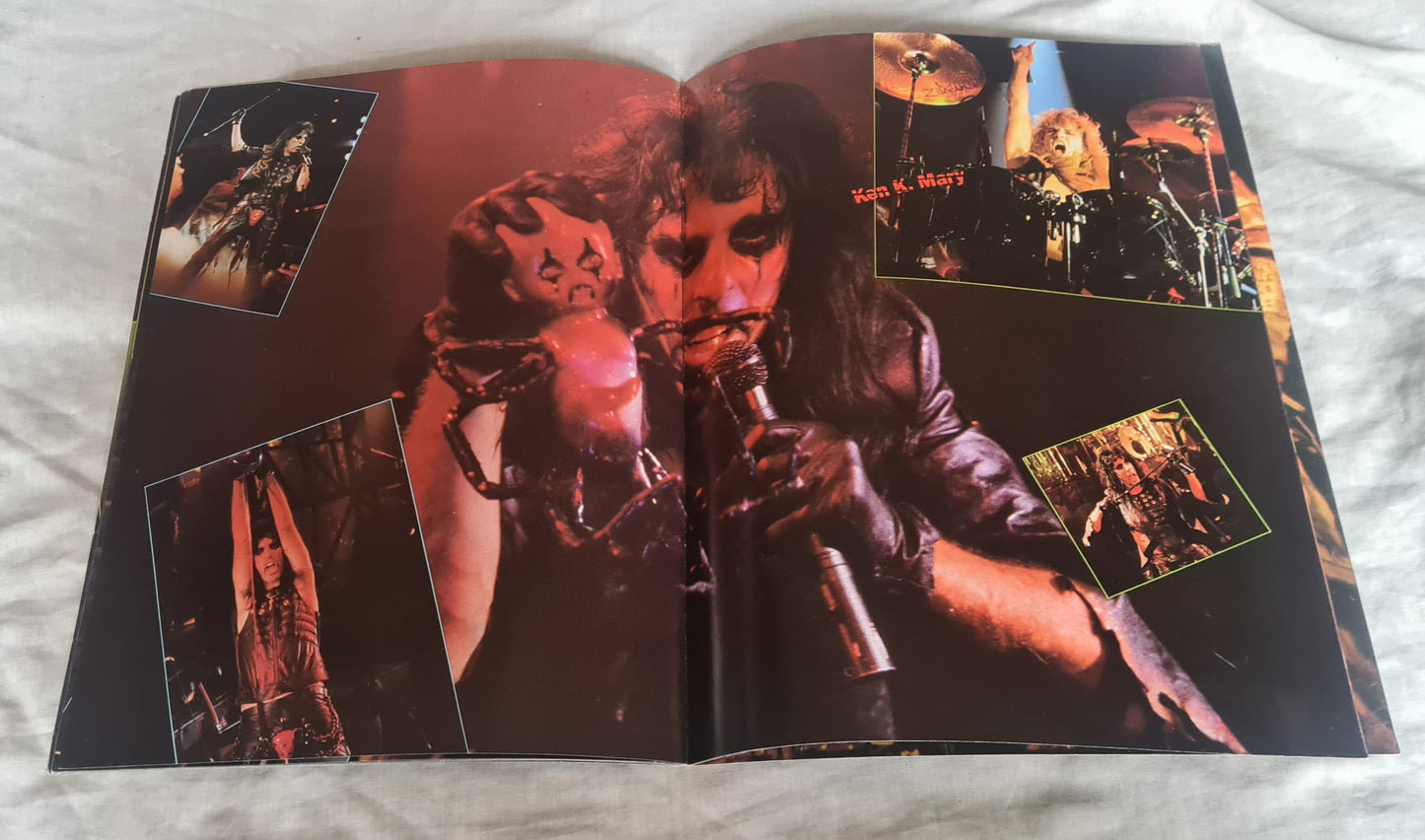 ALICE COOPER- 1987 RAISE YOUR FIST AND YELL TOUR - TOUR BOOK- PROGRAM
