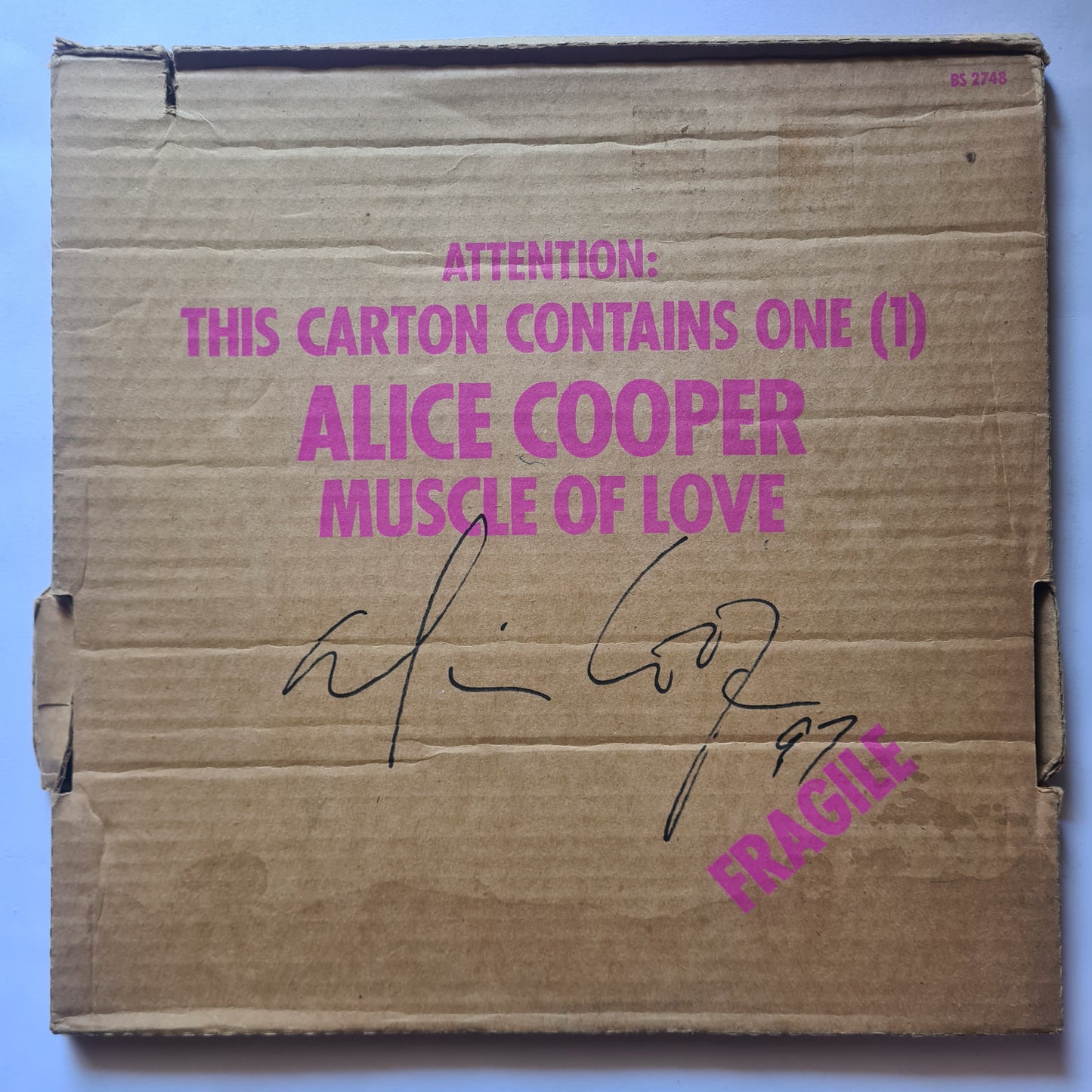 *SIGNED* Alice Cooper – Muscle Of Love (with Cardboard box) - 1973 - Vinyl Record LP