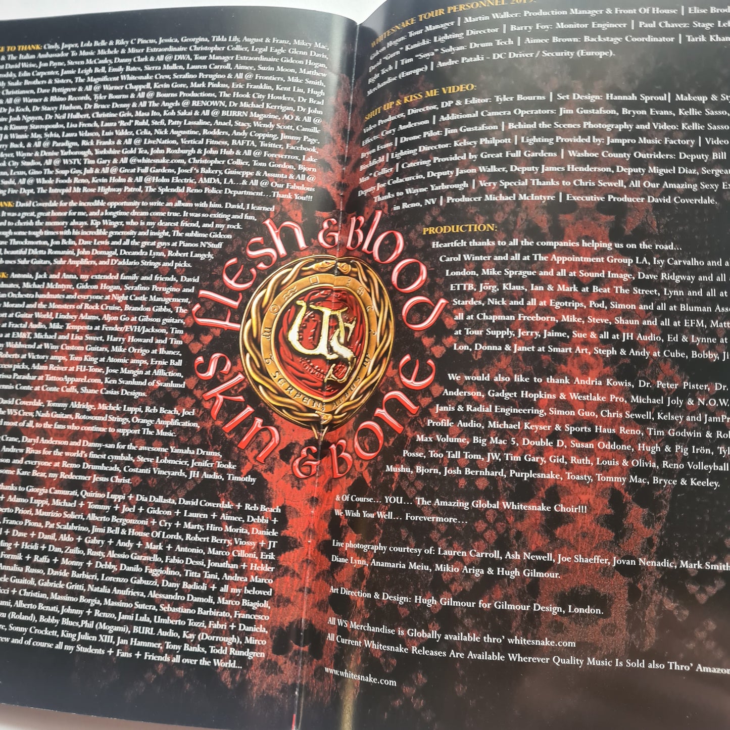Whitesnake *SIGNED BY BAND* - FLESH & BLOOD WORLD TOUR - 2020 - TOUR BOOK- PROGRAM