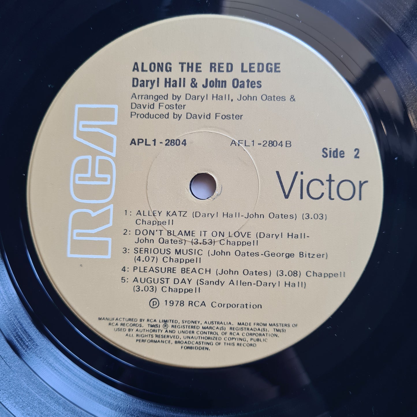 Daryl Hall & John Oates – Along The Red Ledge - 1978 - Vinyl Record LP