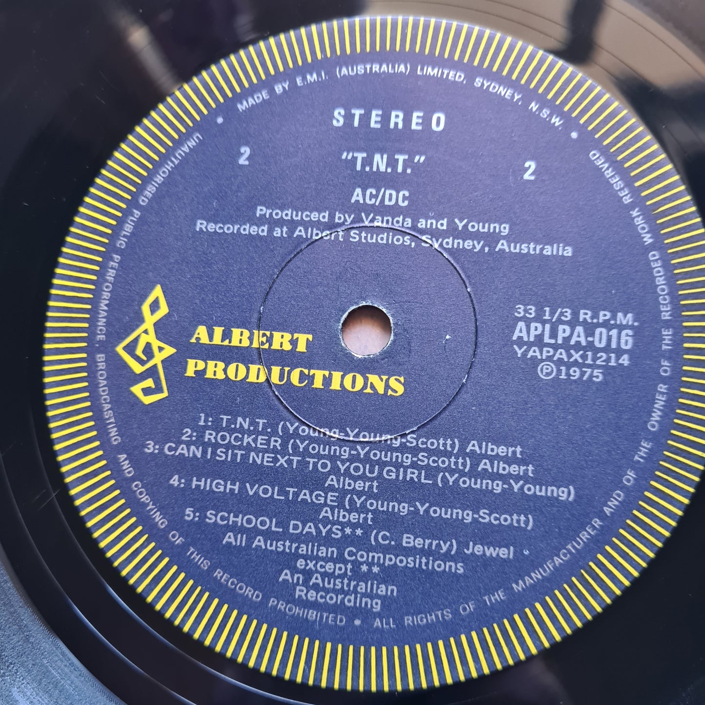 AC/DC – T.N.T - 1975 (1977 Australian Blue Label Pressing) - Vinyl Record LP