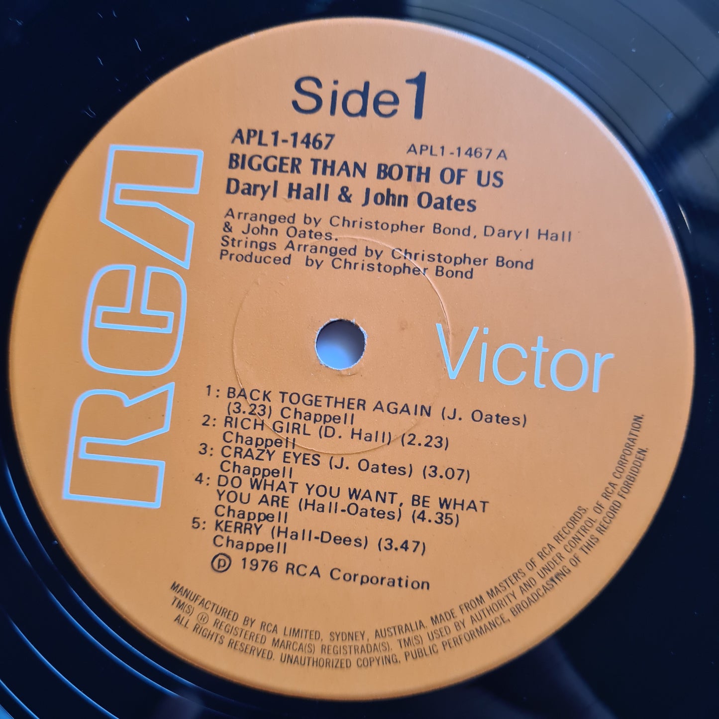Daryl Hall & John Oates – Bigger Than Both Of Us - 1976 - Vinyl Record LP