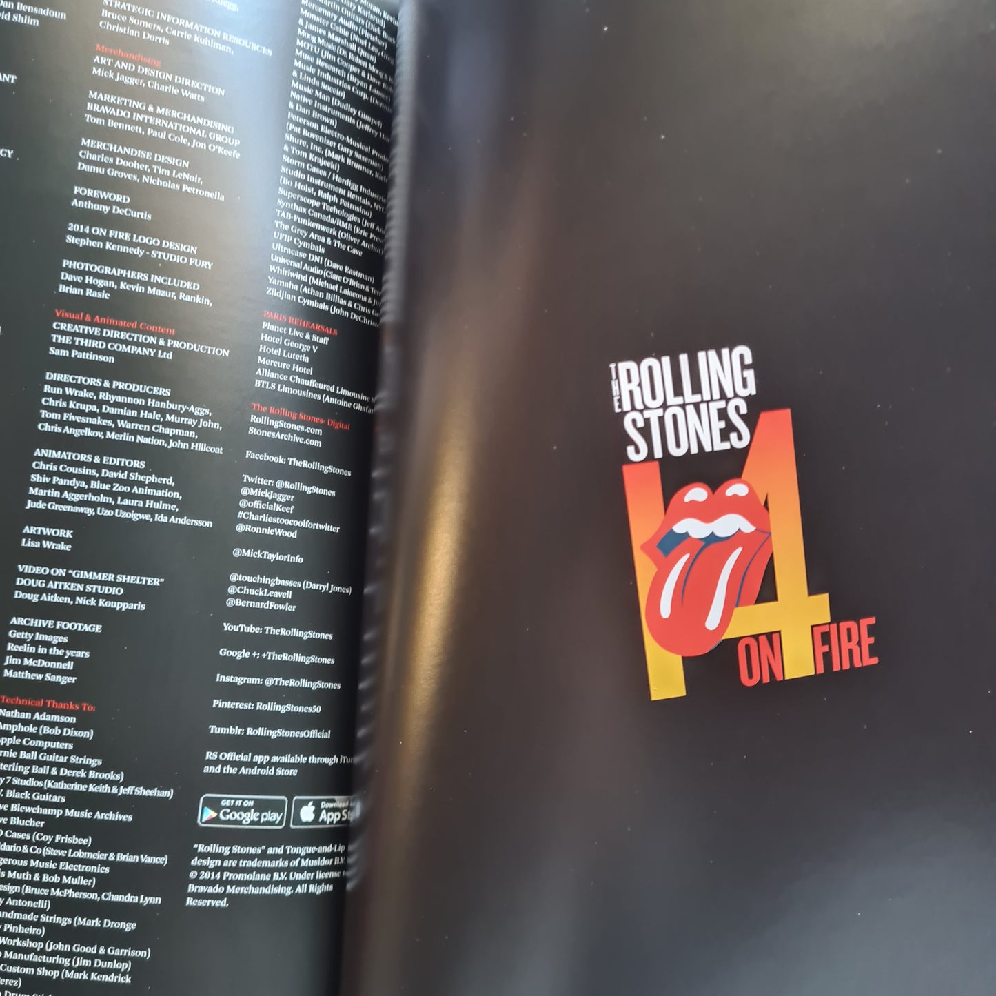 The Rolling Stones - 14 ON FIRE - 2014 Hardback TOUR BOOK- PROGRAM- Glossy Pages