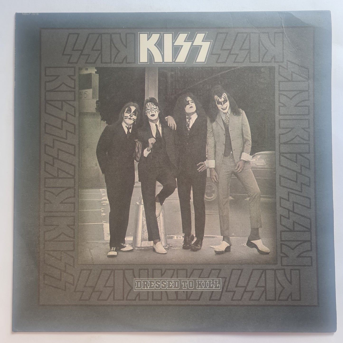 KISS – Dressed To Kill - 1975 (1977 2nd Australian Pressing) - Vinyl Record LP (matte cover)
