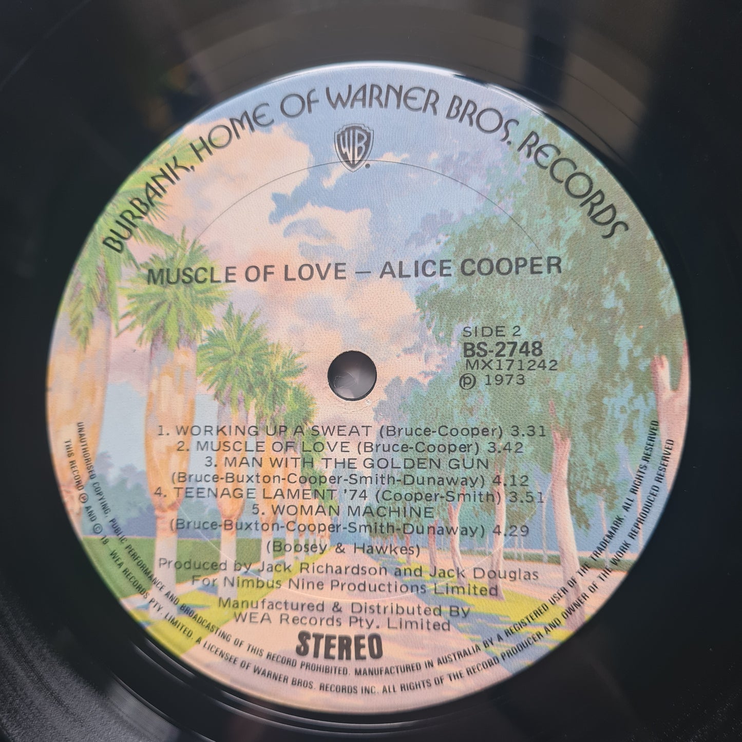 *SIGNED* Alice Cooper – Muscle Of Love (with Cardboard box) - 1973 - Vinyl Record LP