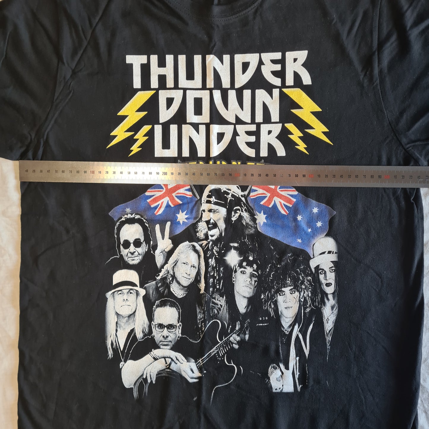 KISS Konvention: Thunder Down Under - Australia 2017: Bruce Kulick, Sisters Doll, etc | Size Large T-Shirt