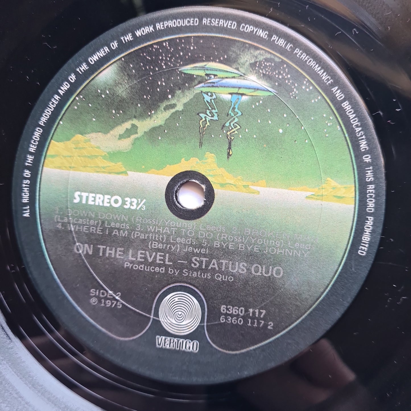 Status Quo – On The Level - 1975 - Vinyl Record