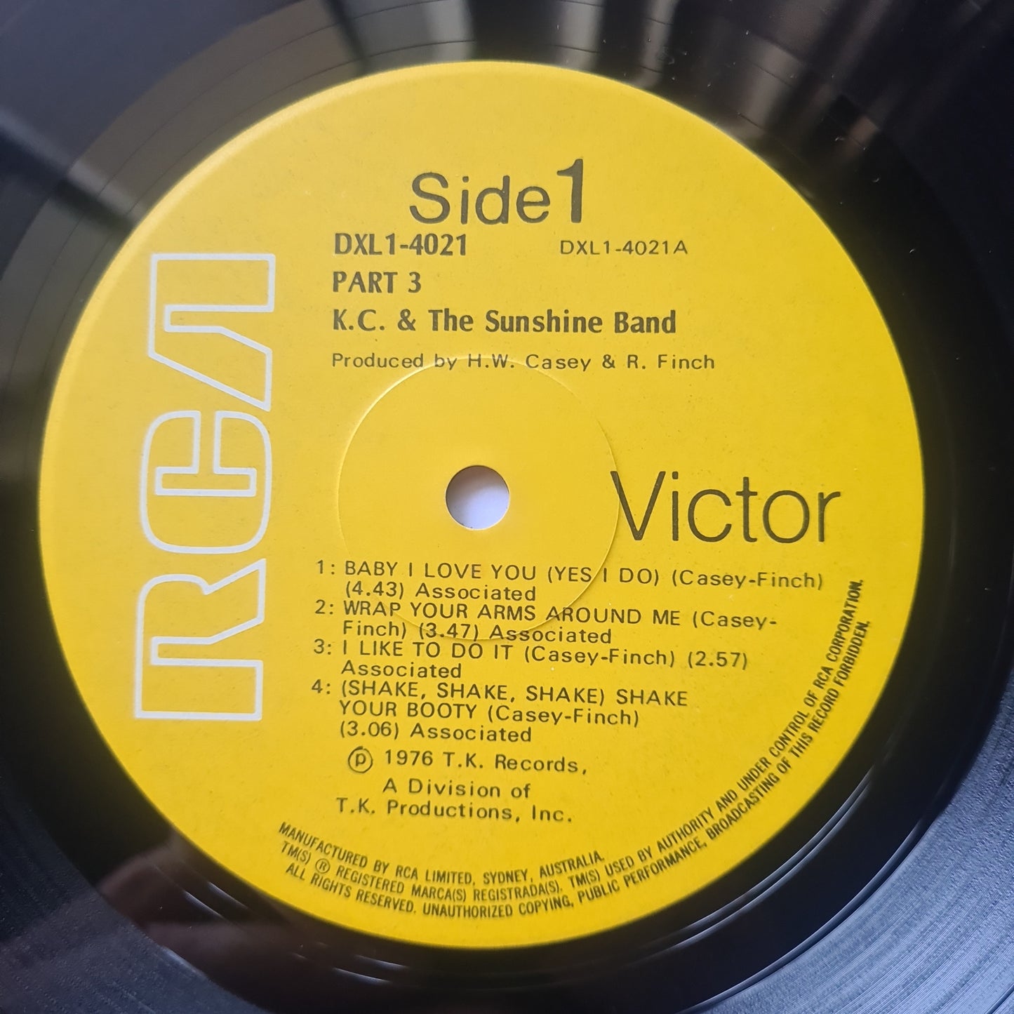 KC & The Sunshine Band – Part 3: Includes The Hit Shake Your Booty - 1976 - Vinyl Record