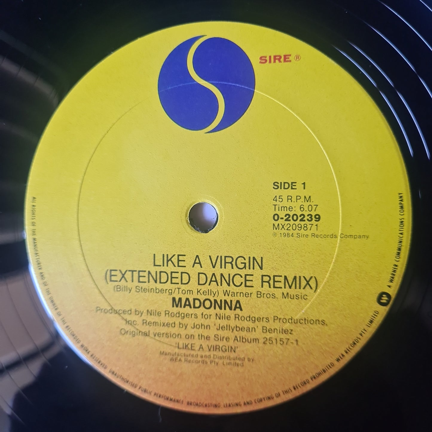 Madonna – Like A Virgin (Extended Dance Mix: 12 Inch Single) - 1984 - Vinyl Record