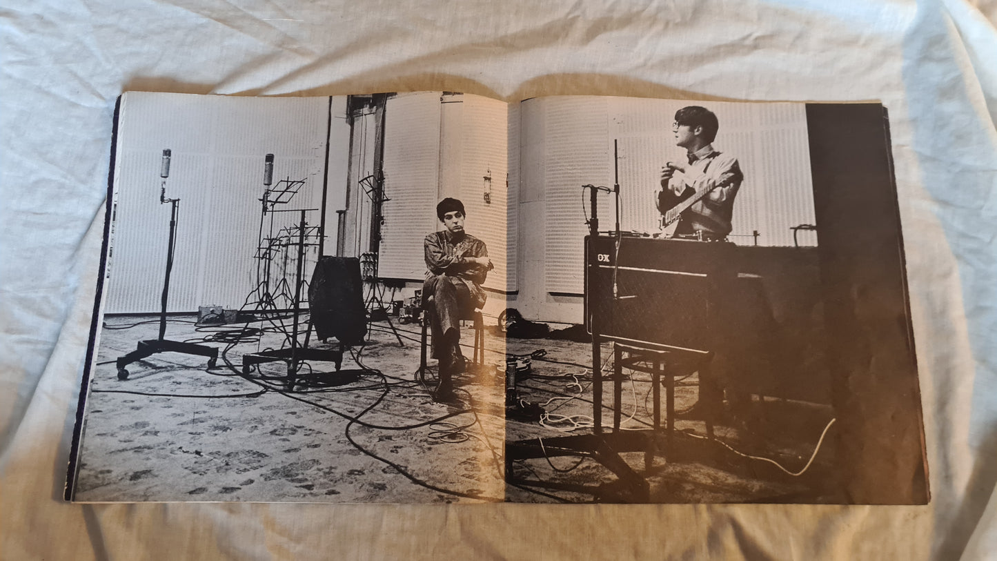 THE BEATLES - BEATLES LTD: ORIGINAL 1964 TOUR BOOK- TOUR PROGRAM- VINTAGE RARE