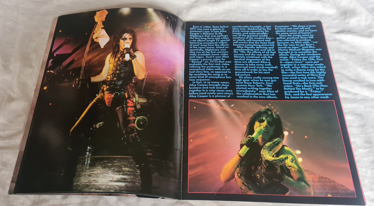 ALICE COOPER- 1986 THE NIGHTMARE RETURNS TOUR- TOUR BOOK- PROGRAM