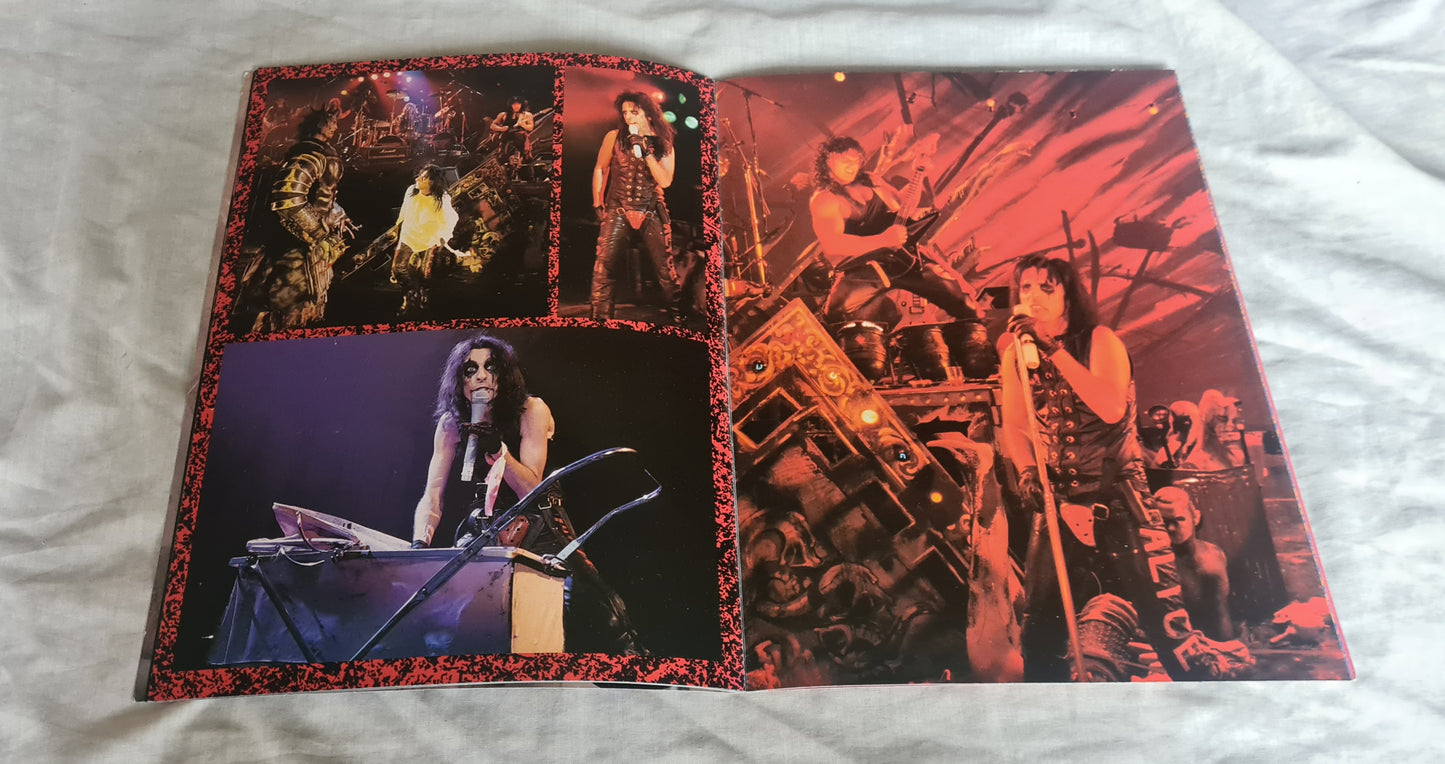 ALICE COOPER- 1986 THE NIGHTMARE RETURNS TOUR- TOUR BOOK- PROGRAM