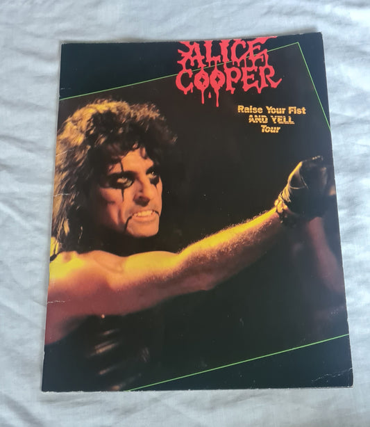 ALICE COOPER- 1987 RAISE YOUR FIST AND YELL TOUR - TOUR BOOK- PROGRAM