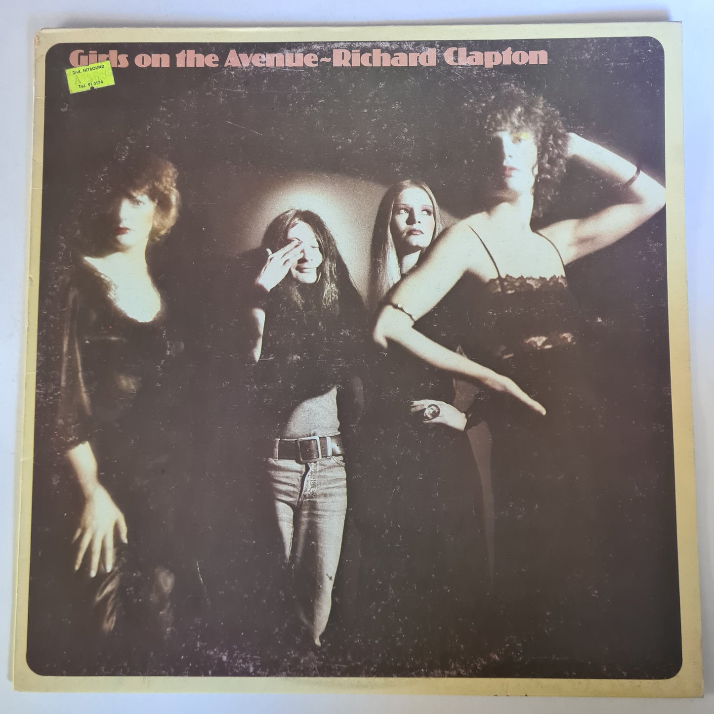 Richard Clapton – Girls On The Avenue - 1975 - Vinyl Record LP