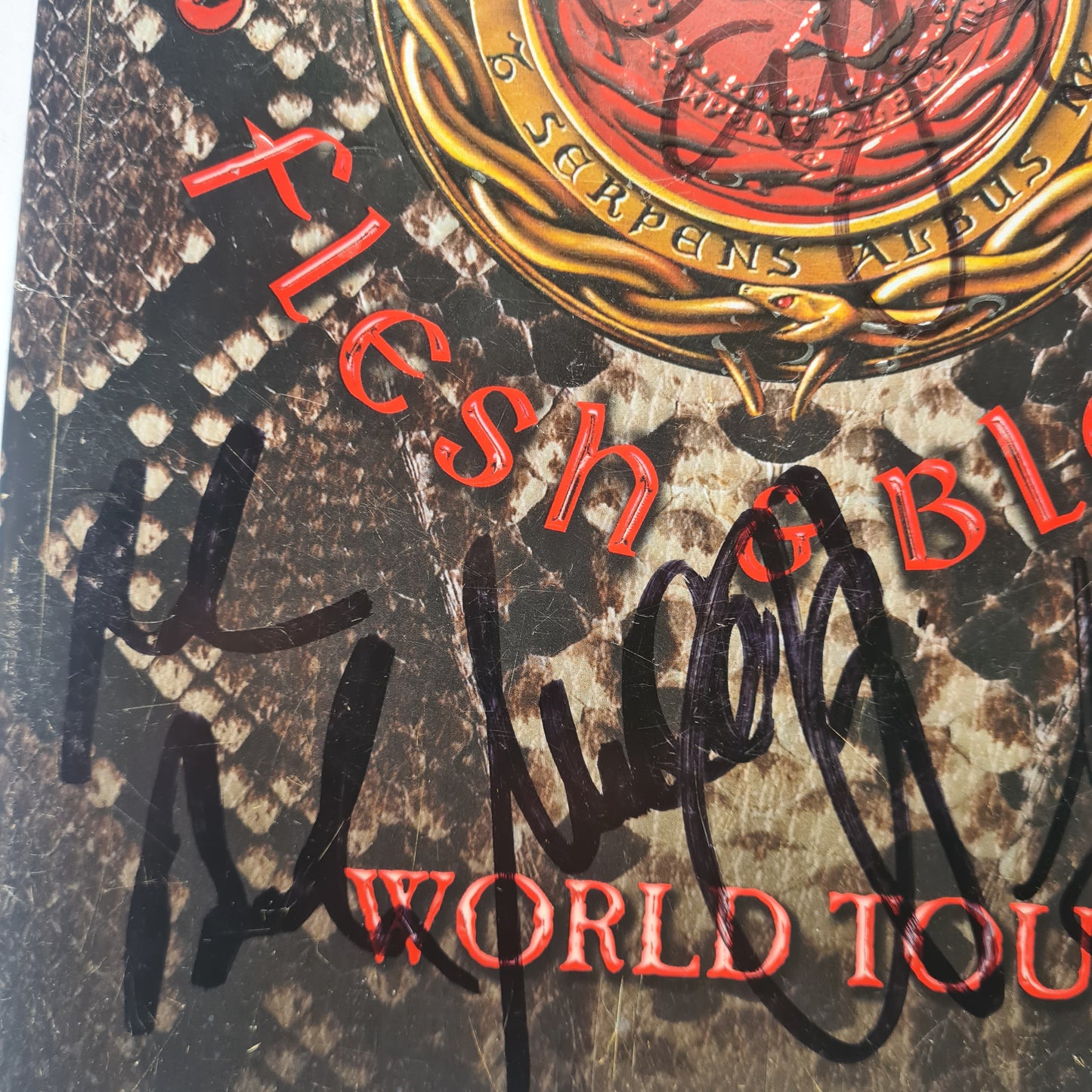Whitesnake *SIGNED BY BAND* - FLESH & BLOOD WORLD TOUR - 2020 - TOUR BOOK- PROGRAM