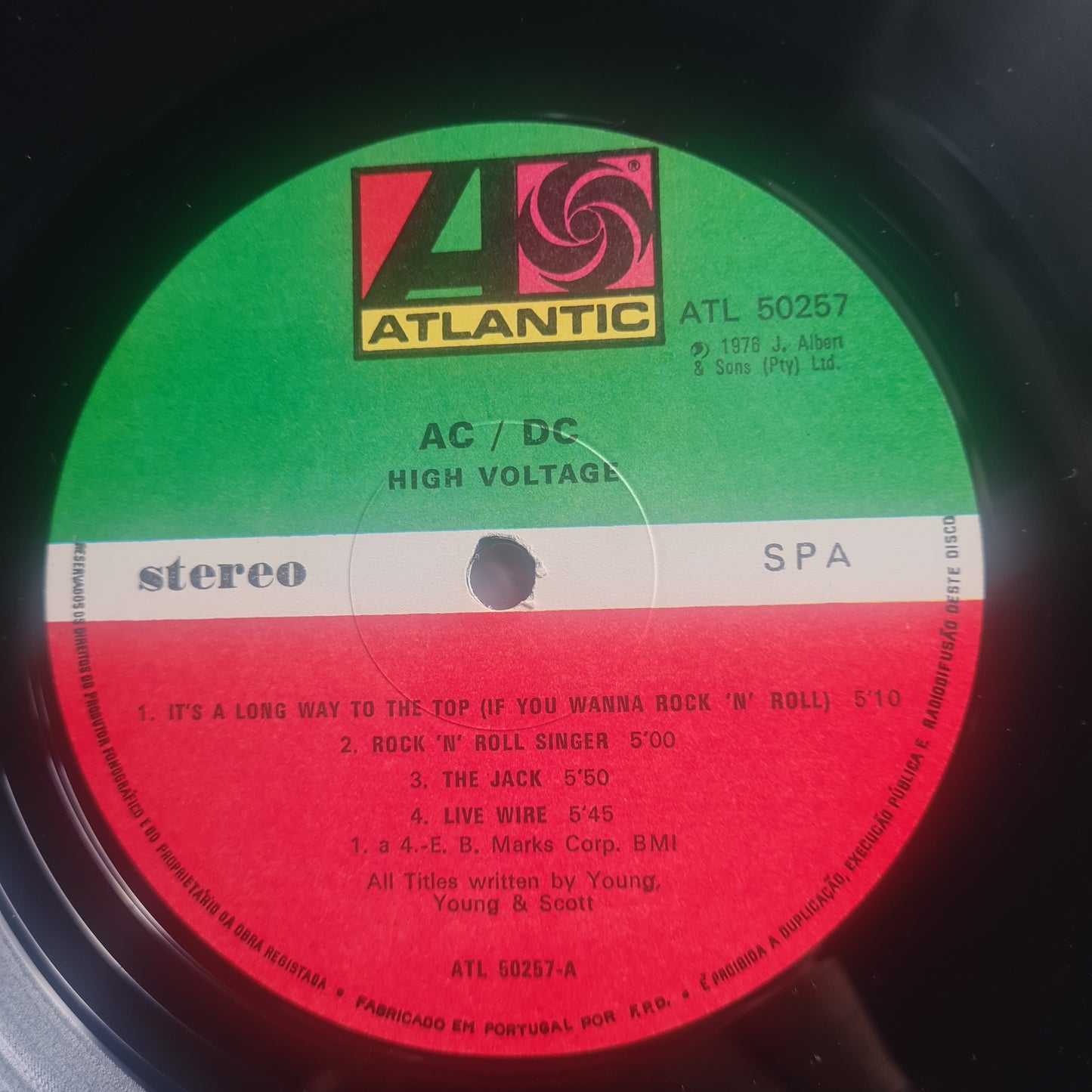AC/DC – High Voltage - 1976 (Portuguese Pressing) - Vinyl Record LP