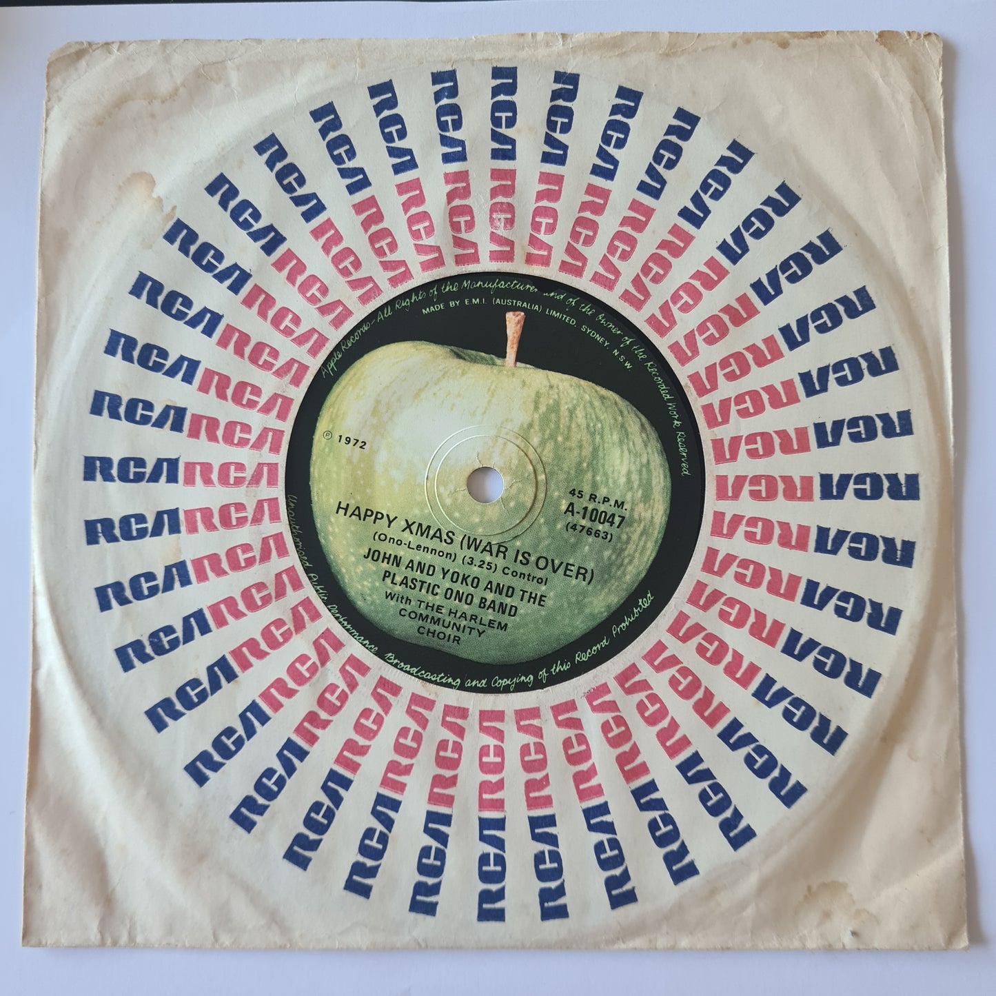 John Lennon & Yoko And The Plastic Ono Band ,With The Harlem Community Choir - Happy Xmas (War Is Over) - 1972 - Vinyl Record 7" Single - 45 RPM