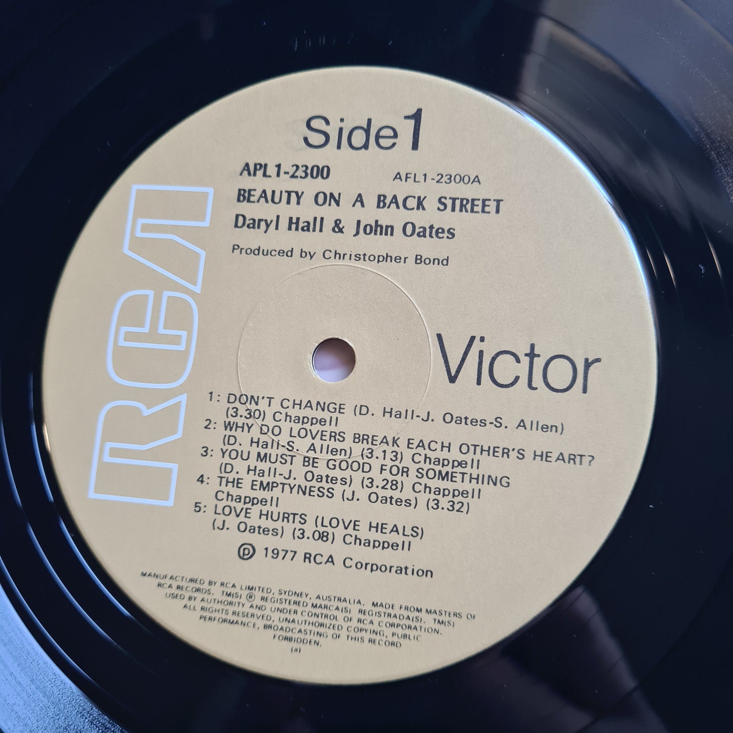 Daryl Hall & John Oates – Beauty On A Back Street - 1977 - Vinyl Record LP (near mint)