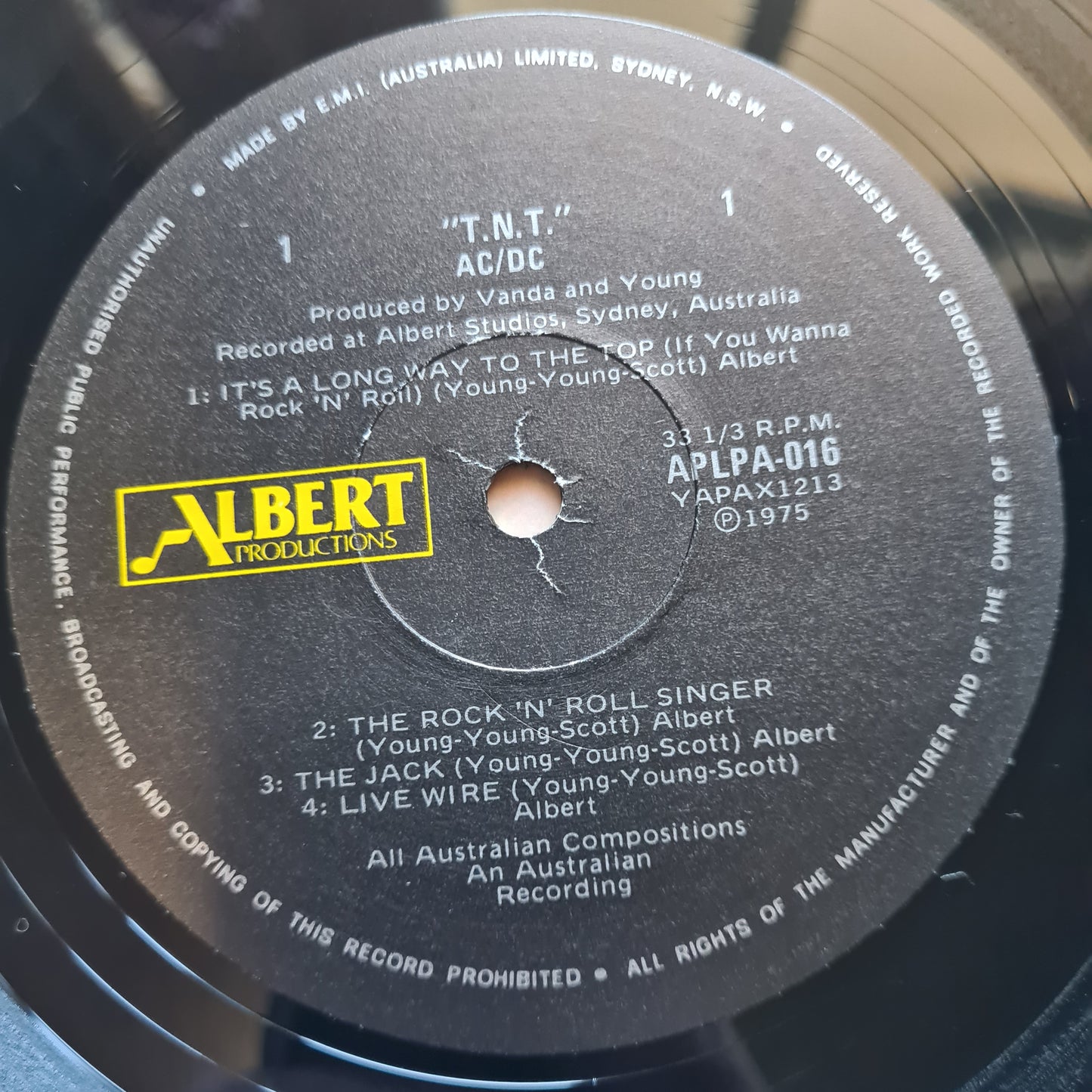 AC/DC – T.N.T - 1975 (1980 Australian Black Label Pressing) - Vinyl Record LP