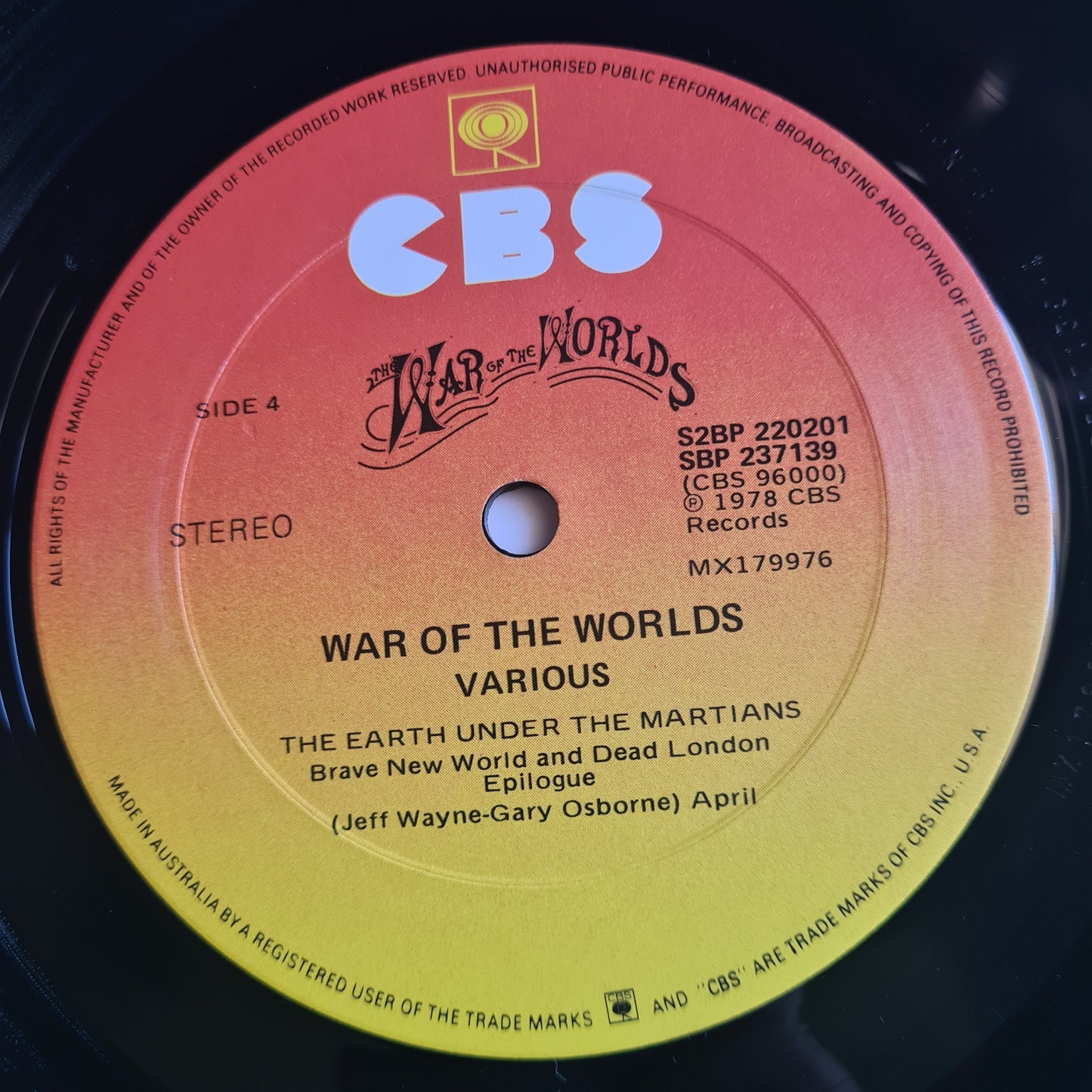 War Of The Worlds – Jeff Wayne's Musical Version Of The War Of The Worlds - 1978 (Gatefold 2LP) - Vinyl Record (near mint)