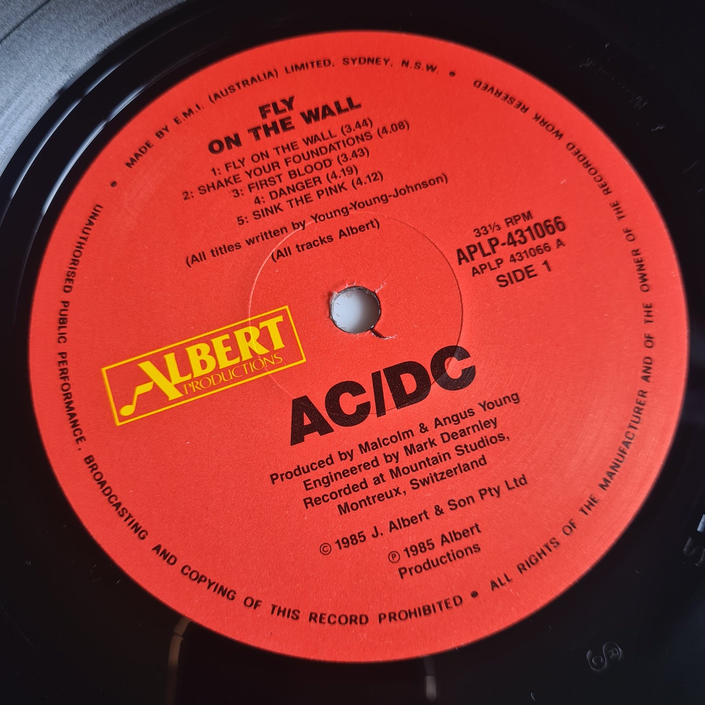 AC/DC – Fly On The Wall - 1985 (1st Australian Pressing) - Vinyl Record LP