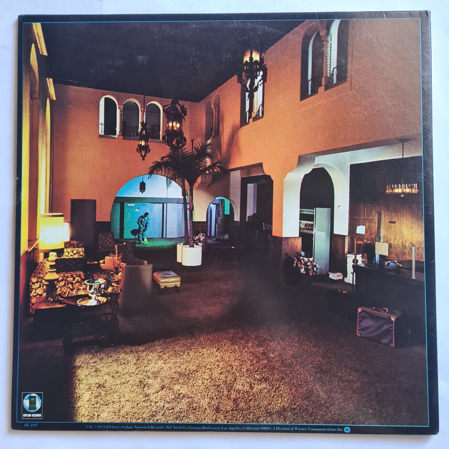 The Eagles – Hotel California - 1976 (Australian Pressing) - with poster) - Vinyl Record LP